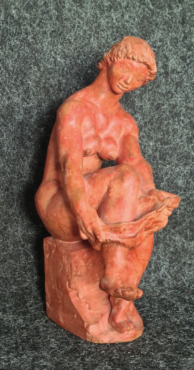 Kerényi Jenő (1908-1976) : Öltözködő Kerényi Jenő (1908-1976) : Öltözködő